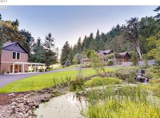 8243 NE Abbey Rd, Carlton, OR 97111
