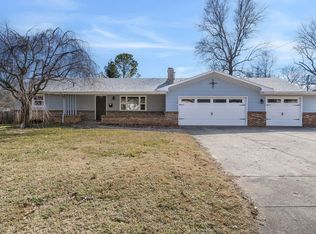 212 E Silsby St, Springfield, MO 65807