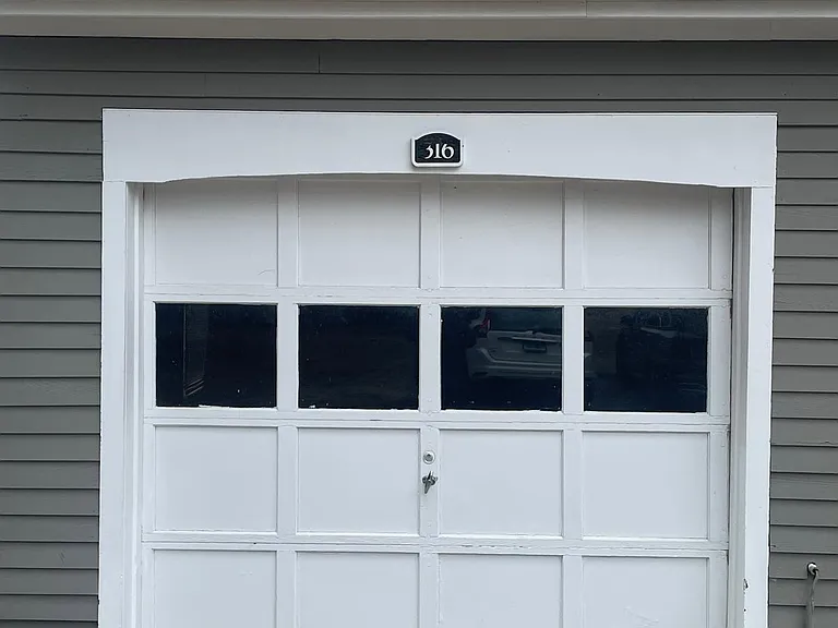 316 Georgetown Dr — Photo 3