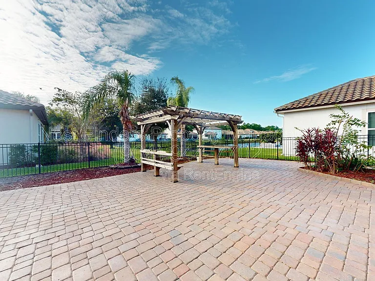 3060 Danube Ct — Photo 30