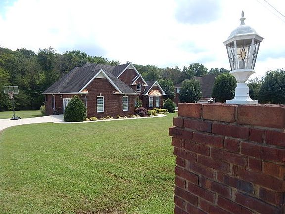 2nd image of 367 Woodland Creek Dr