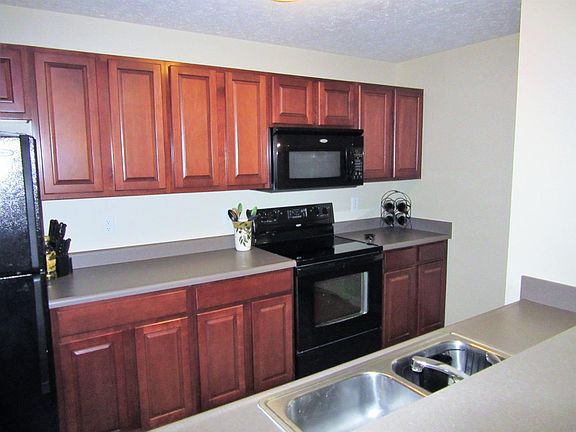 5th image of 2312 Remington Way APT 3212