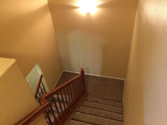 3rd image of 25830 Iris Ave