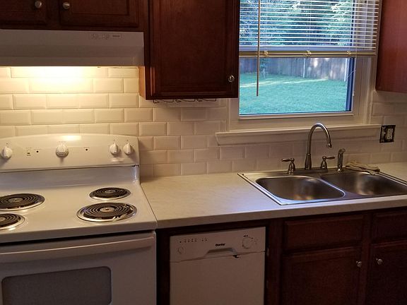 Well equipped kitchen