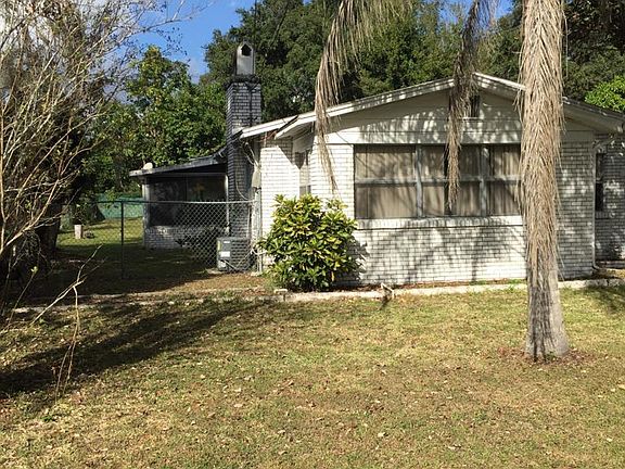 2nd image of 407 Avenue L NE