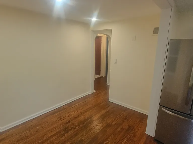 320 Hoffman Ave — Photo 9