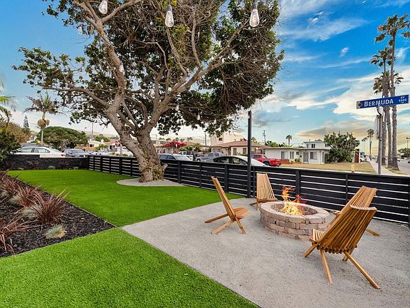 3rd image of 1453 Sunset Cliffs Blvd