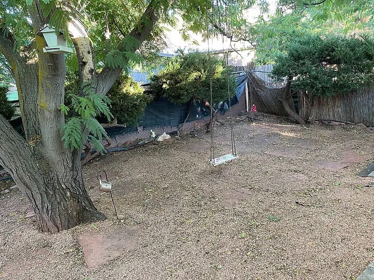 140 Stutz Bearcat Dr — Photo 37