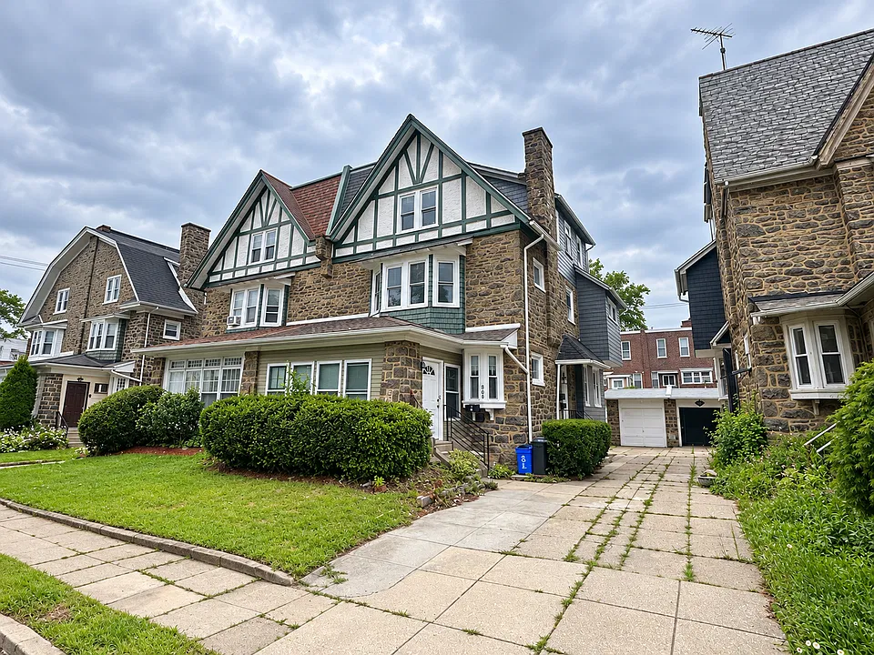 806 N 64th St