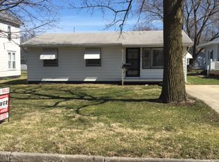 320 N Locust St, Assumption, IL 62510