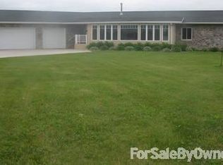 N10000 W Hill Rd, Iola, WI 54945