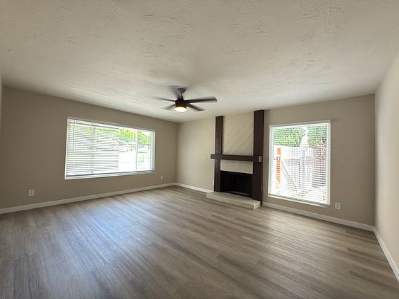 2nd image of 11176 Almazon St
