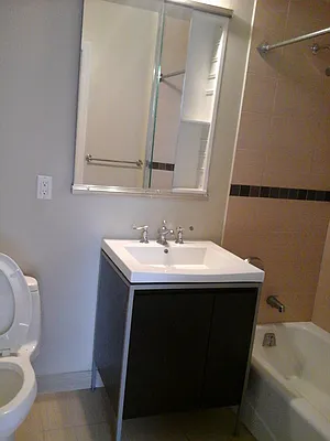 Rented by 18 REALTY | media 65