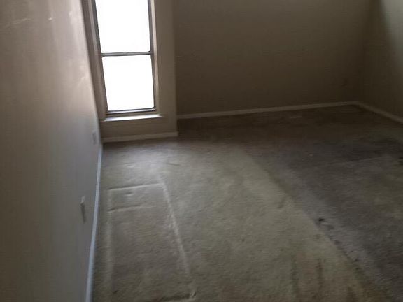 5th image of 3956 Grahamdale Cir