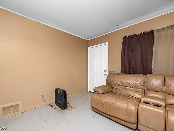 4th image of 7800 Denison Ave