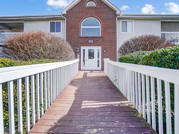 5th image of 10160 Carnation Ct APT 9
