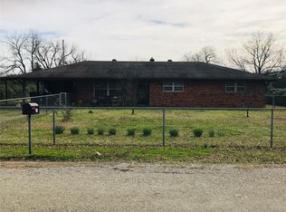 219 Spruce St, Caddo, OK 74729