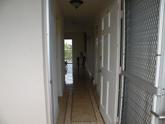 2nd image of 2724 S Garden Dr #304