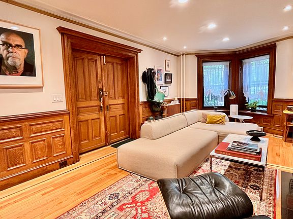 4th image of 206 8th Ave APT 1