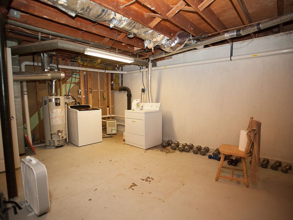 Washer and dryer not included