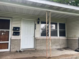 1507 W Phelps St, Springfield, MO 65802