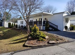 50 Petunia Dr, Hendersonville, NC 28792