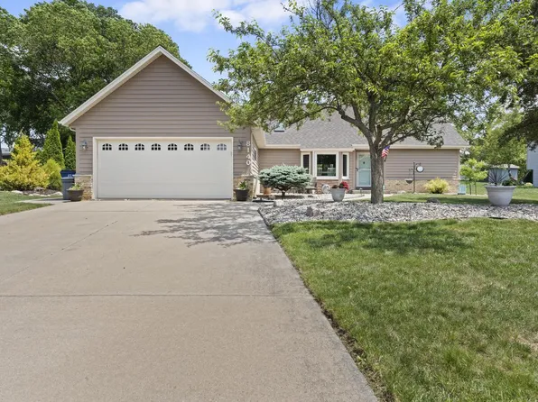 8140 S Waring DRIVE, Oak Creek, WI 53154