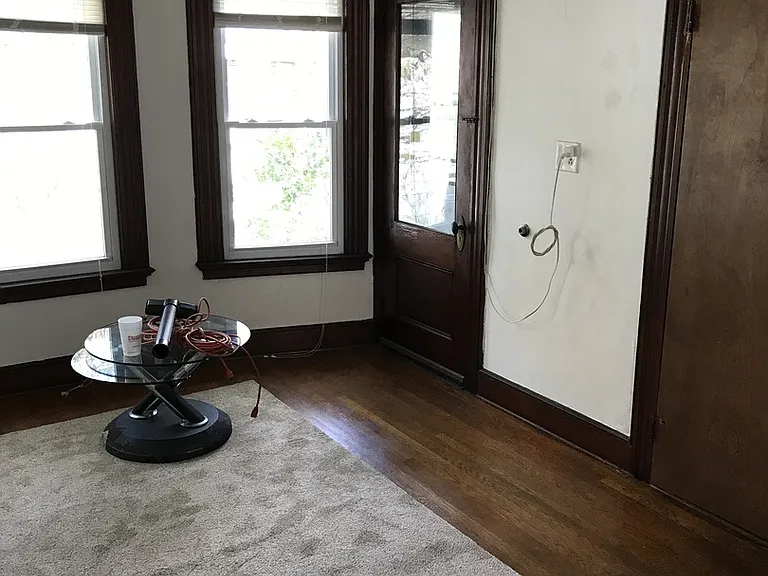 10 Livingston St — Photo 2