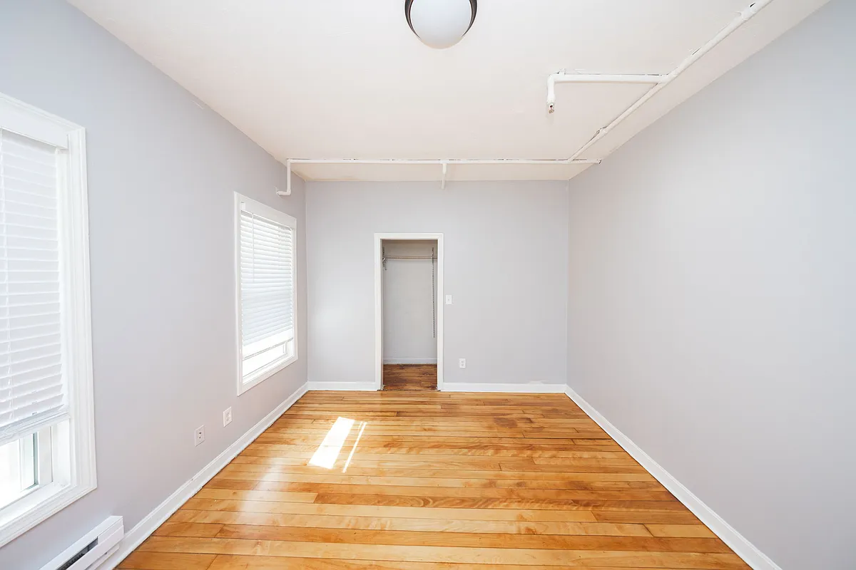 Building Photo - 92 Green Hill Pkwy #2