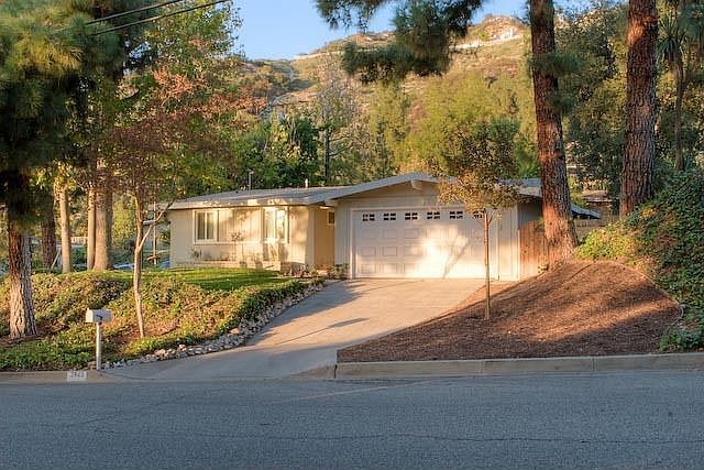 1st image of 3943 Burritt Way