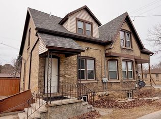 2011 Madison St, Manitowoc, WI 54220