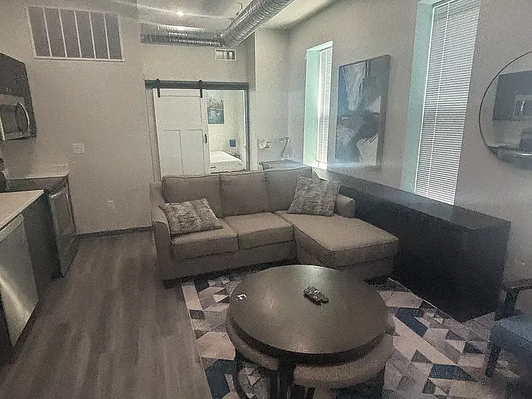 29 E Utica St #3C — Photo 1