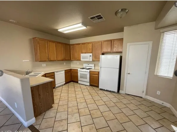 5947 Silver Trace Ct, Henderson, NV 89011