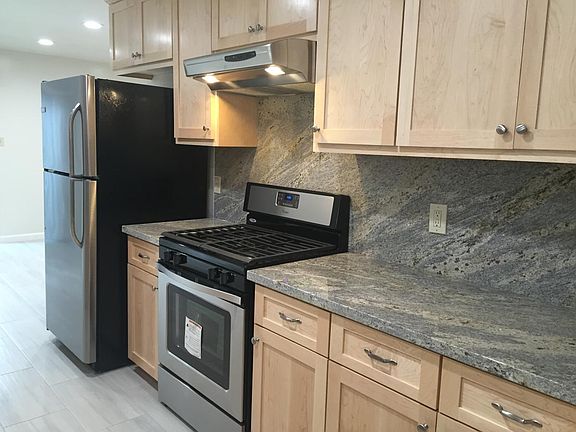 5th image of 2539 Aragon Way