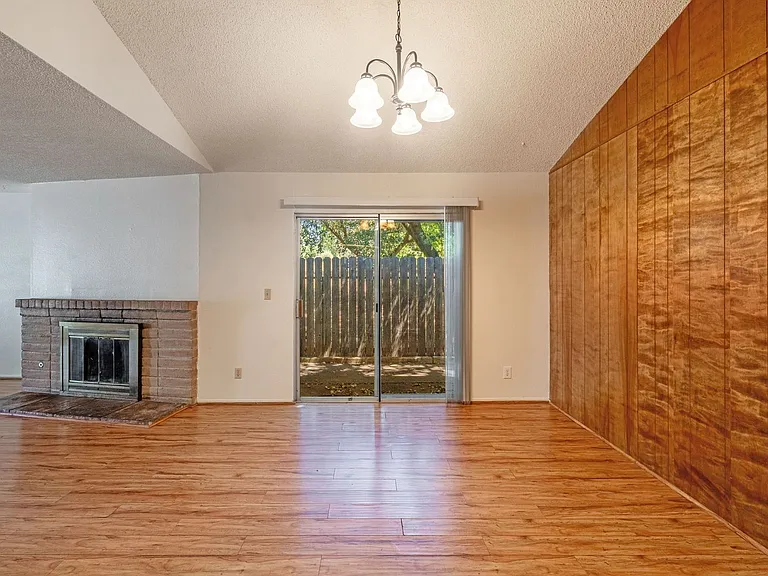 4830 Suncrest Way — Photo 11