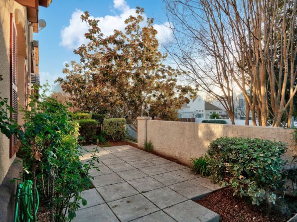 3201 Vineyard Park Way