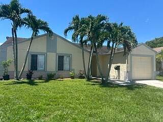 2nd image of 18970 Cloud Lake Cir