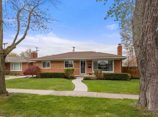 27945 Jean Rd, Warren, MI 48093