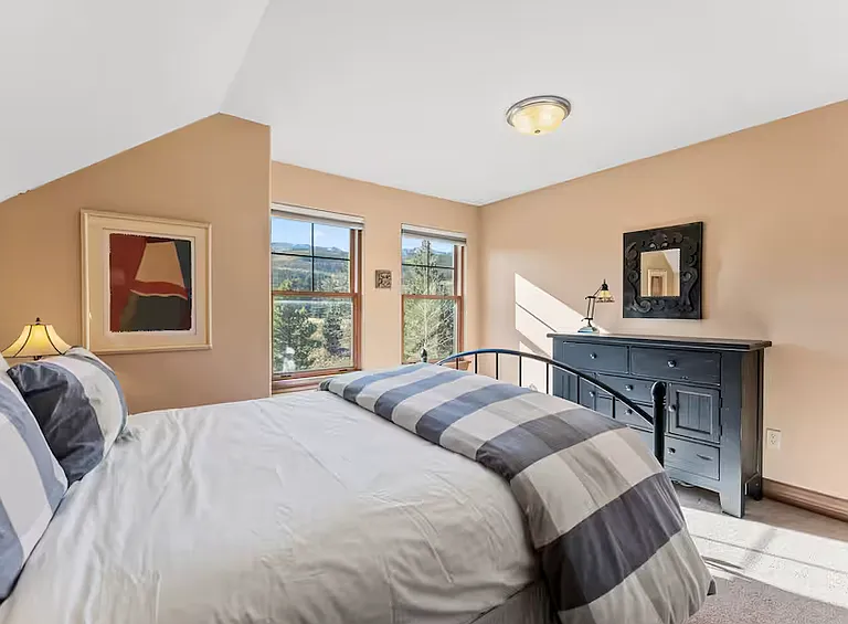 19 Oak Ln — Photo 21