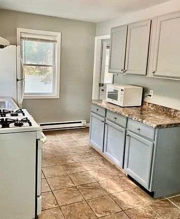 4th image of 36 Dillmont Dr