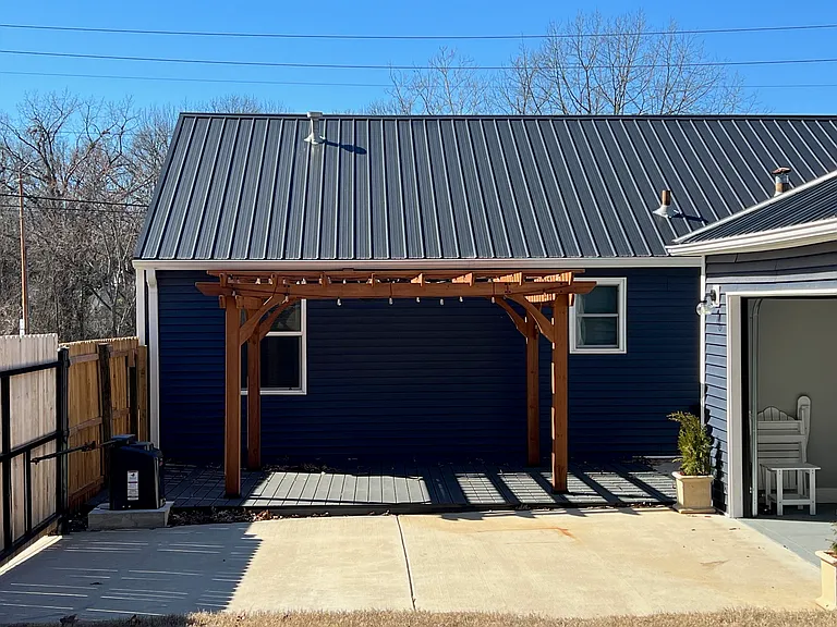 1701 N University Ave — Photo 25