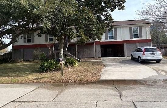 1st image of 3026 S Palm Dr