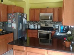 6423 Andover Dr, Gurnee, IL 60031