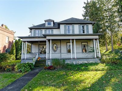 17 W Main St, Clifton Springs, NY, 14432