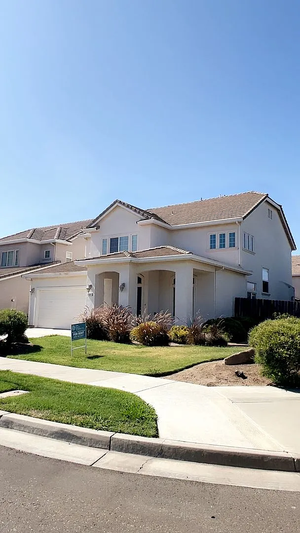 1321 Jenner Dr photo 1