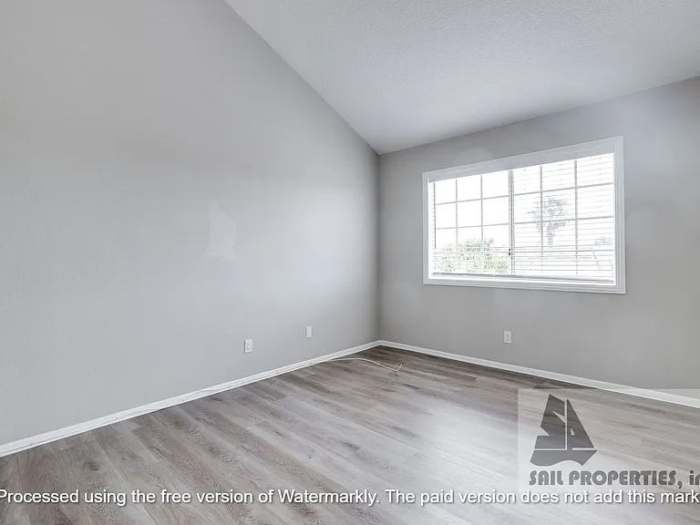 409 E Utica Ave #B21 — Photo 10