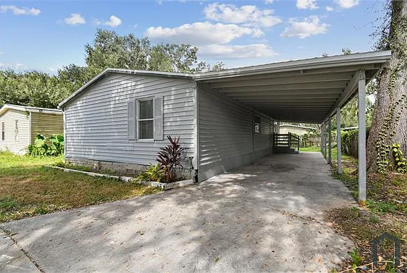 10625 Bay Hills Cir — Photo 36