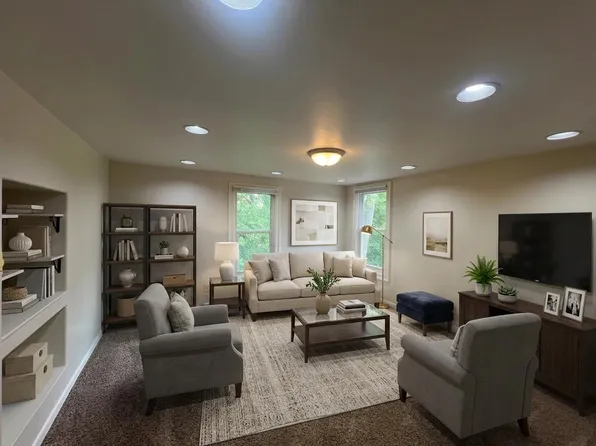 329 Prospect Ave, Hartland, WI 53029