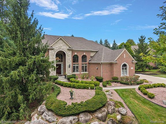 4th image of 5173 Serena Dr