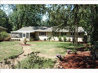 1st image of 124 Serran Dr